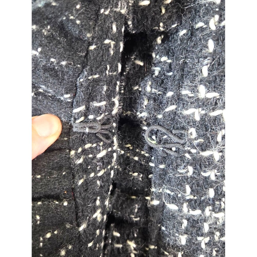 White House Black Market Tweed Long Coat Womens 6 Black White Clasp Front - Picture 14 of 16